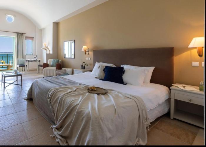 Giannoulis – Grand Bay Beach Resort - Adults Only
