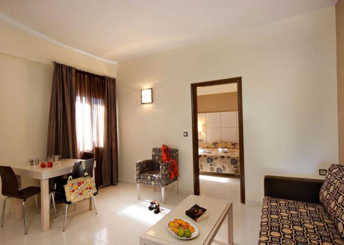 Theros Hotel