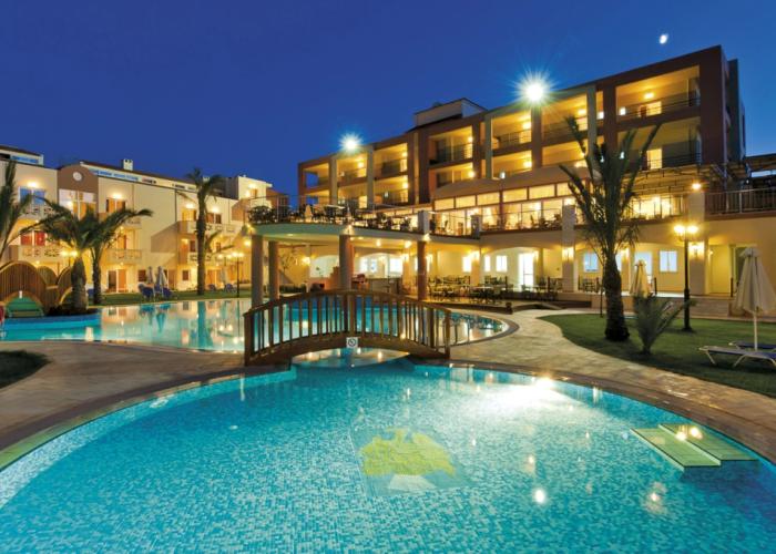 Selini Suites & Waterpark