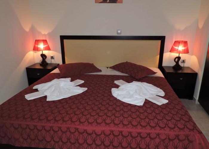 Golden Rose Suites