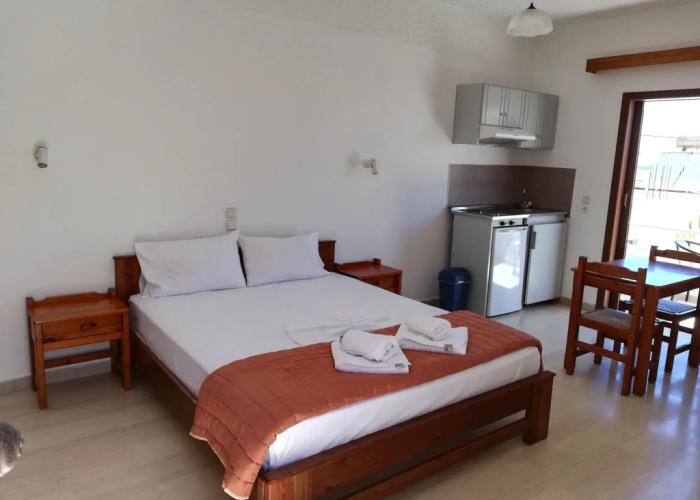 Karmi Studios & Apartments