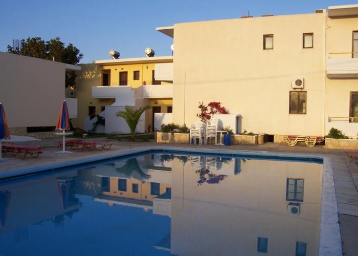 Karmi Studios & Apartments