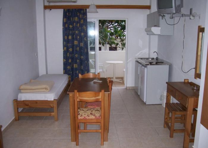Karmi Studios & Apartments