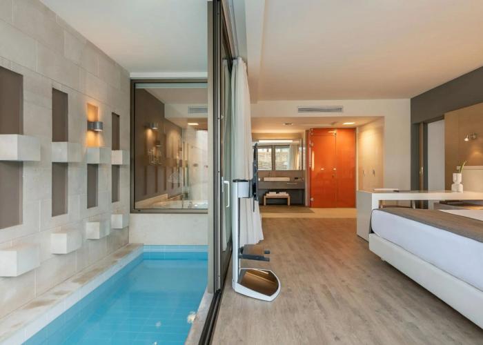 Avra Imperial Hotel