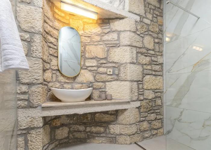 Achatis Apartments with sea view