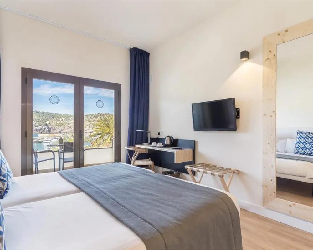 фото FERGUS Style Soller Beach