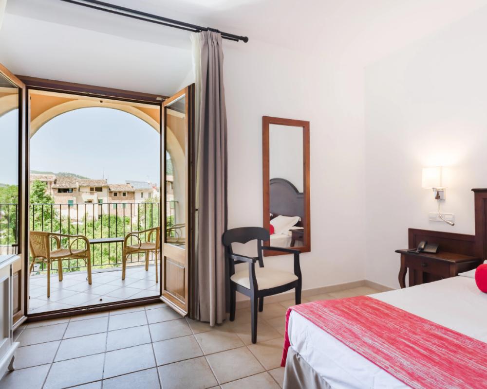 фото Hotel Ca'l Bisbe