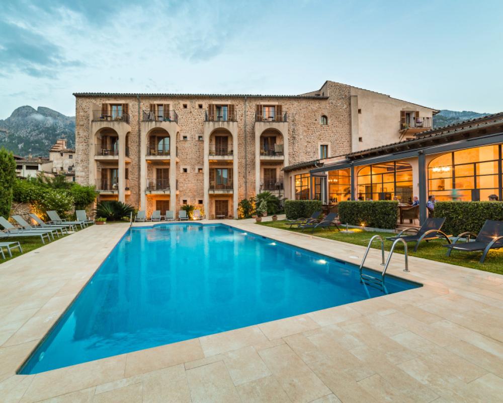 фото Hotel Ca'l Bisbe