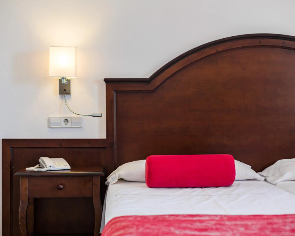фото Hotel Ca'l Bisbe