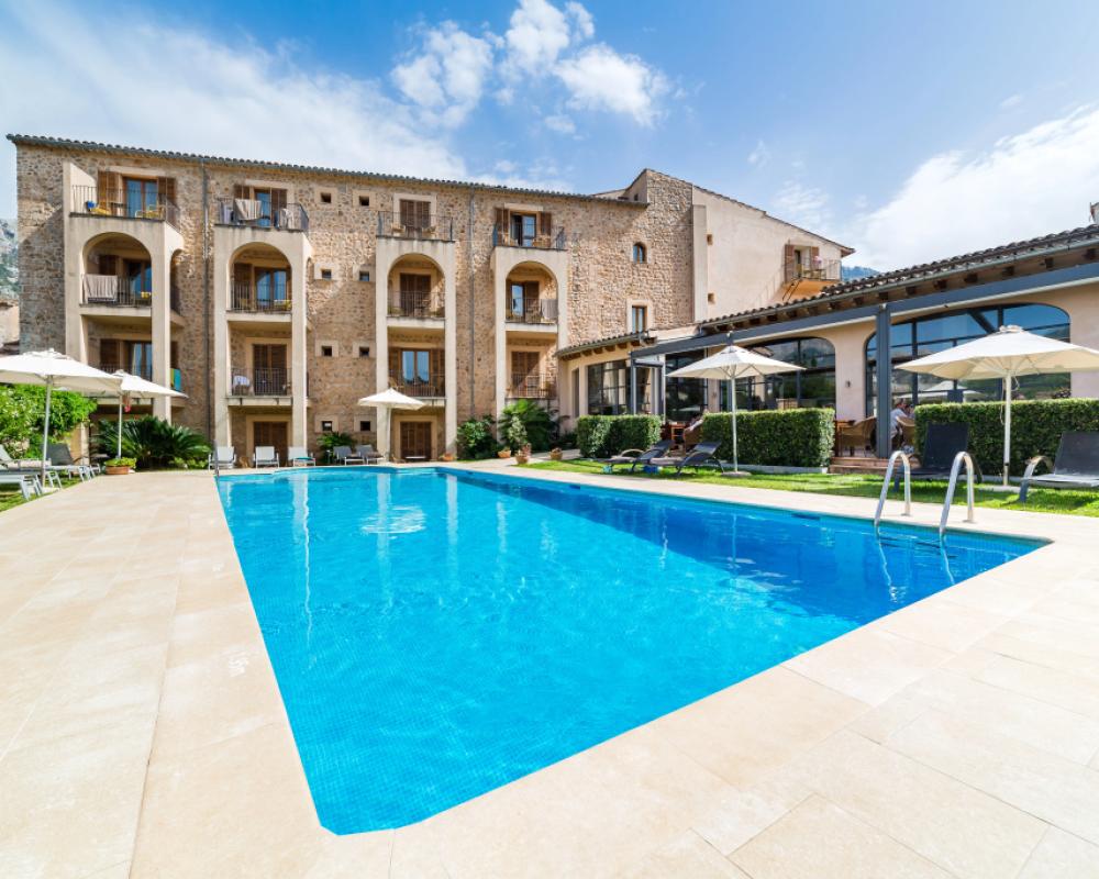 фото Hotel Ca'l Bisbe
