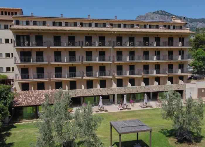 Hotel Es Port