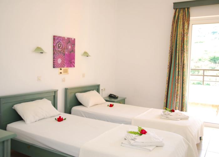 Elpis Studios & Apartments