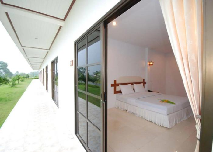 Golden Cliff Beach Resort