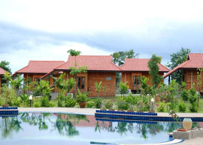 Golden Cliff Beach Resort