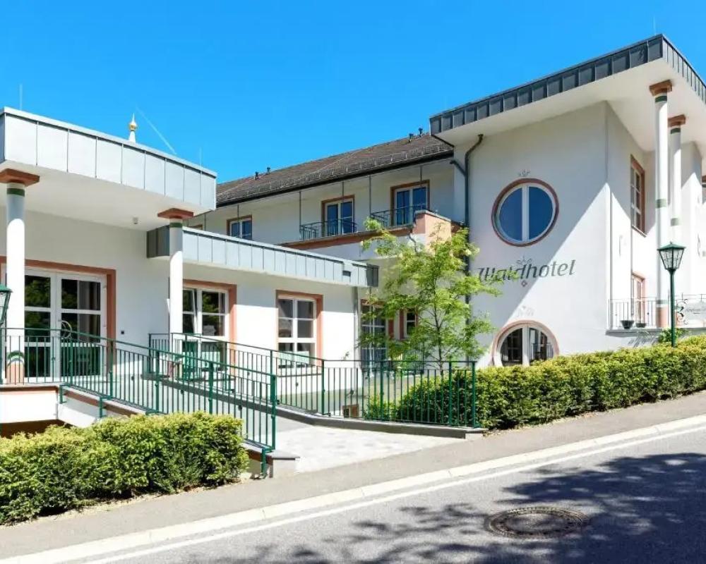 AKZENT Waldhotel Rheingau