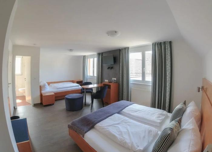 Hotel & Gästehaus Im Ziegelweg garni