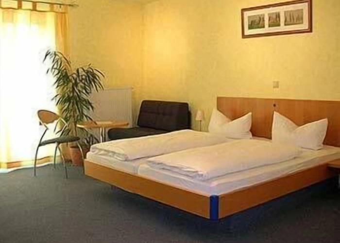 Hotel & Gästehaus Im Ziegelweg garni