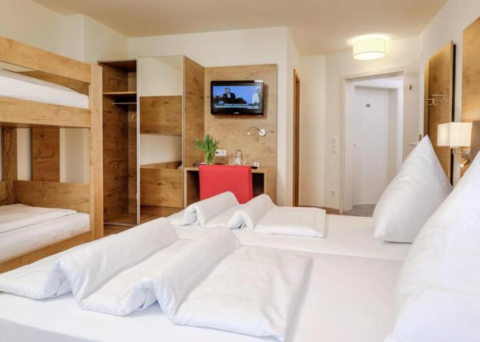 Hotel Mythos