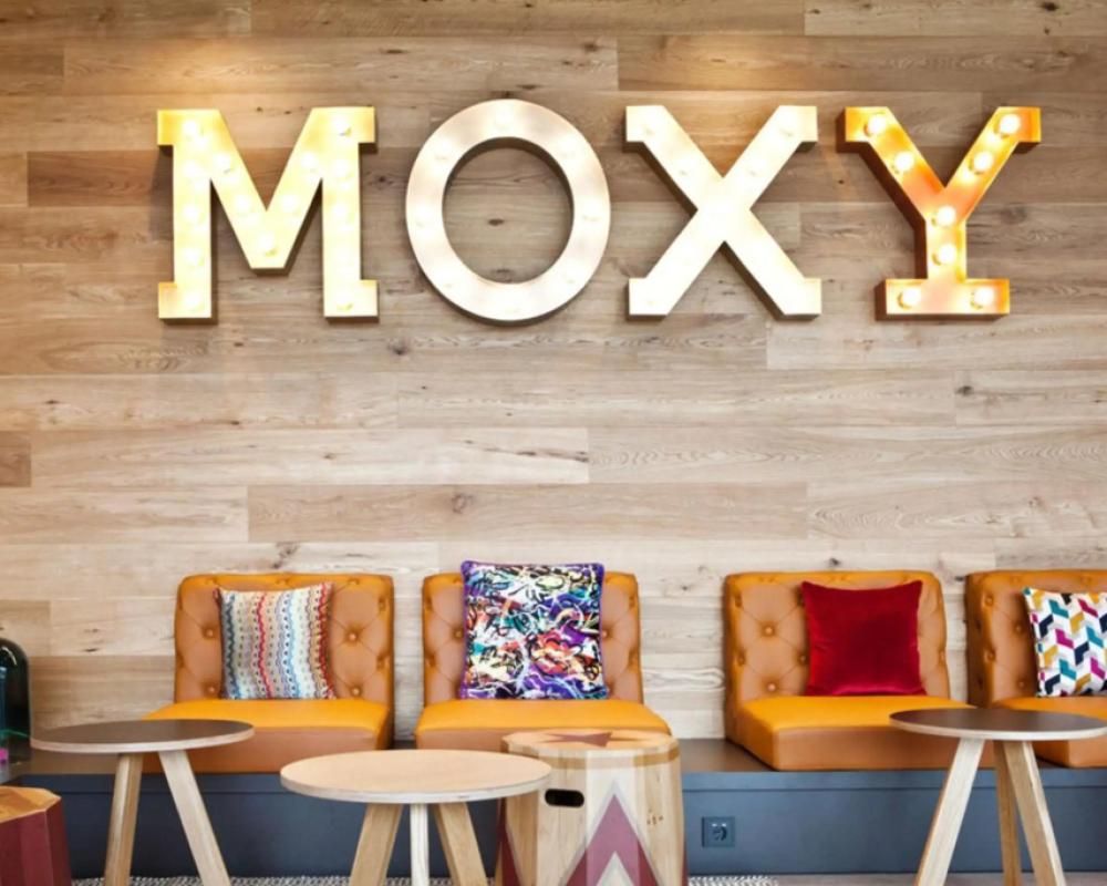 фото MOXY Rust