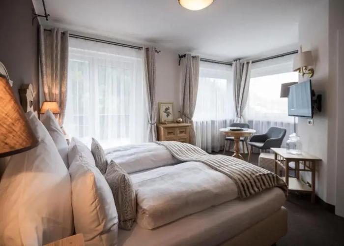 Alpstay — Chalet Hotel Hartmann