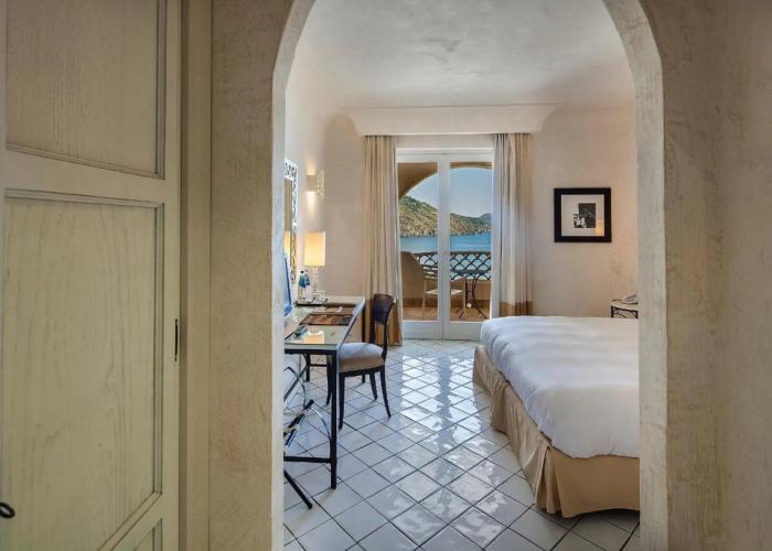 Therasia Resort Sea & Spa - The Leading Hotels of the World