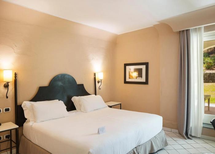 Therasia Resort Sea & Spa - The Leading Hotels of the World