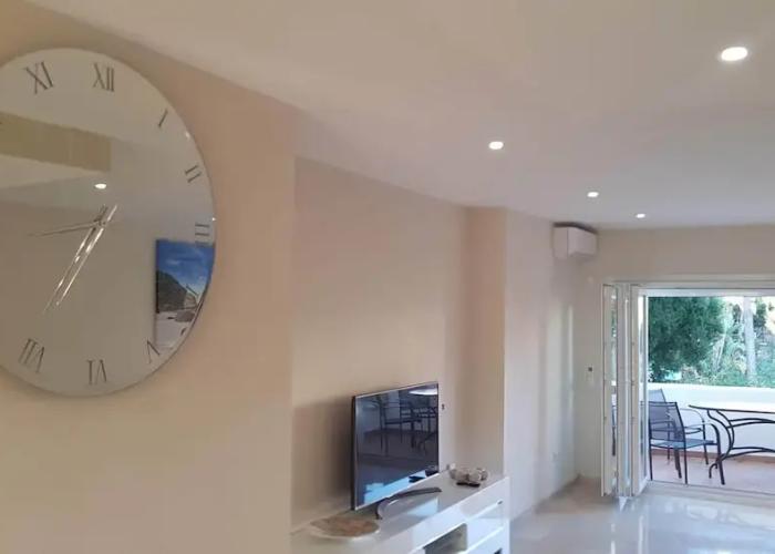 Captivating 2-bed Apartment in Manilva
