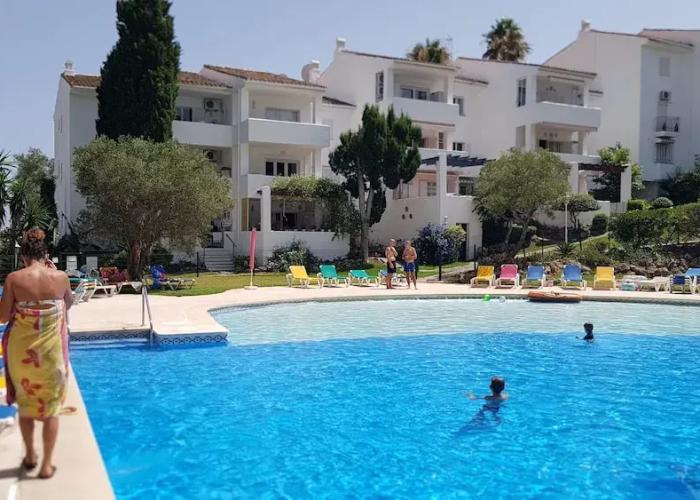 Captivating 2-bed Apartment in Manilva