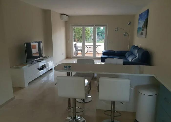 Captivating 2-bed Apartment in Manilva