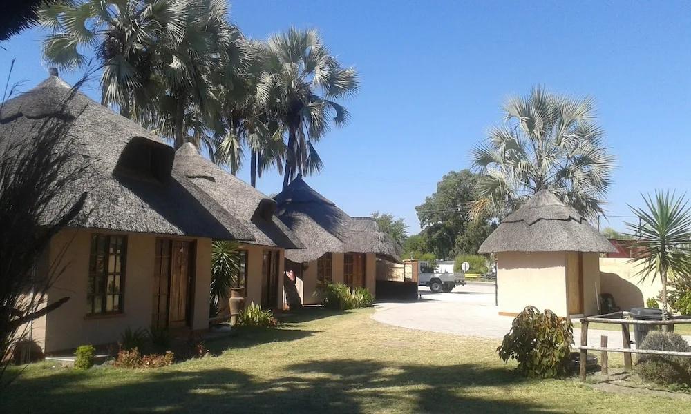 фото Maya Guest Inn