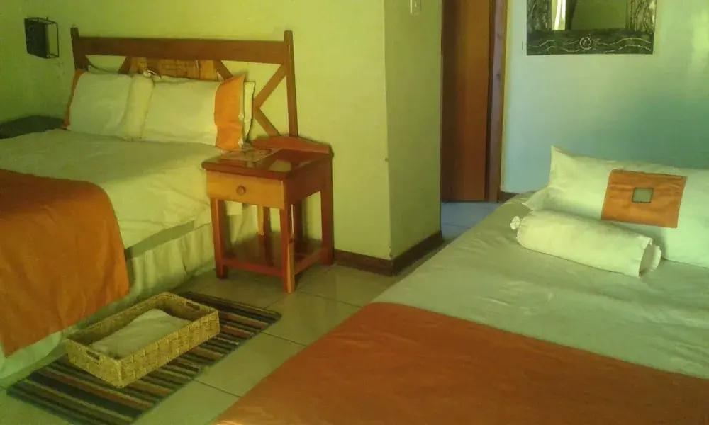 фото Maya Guest Inn