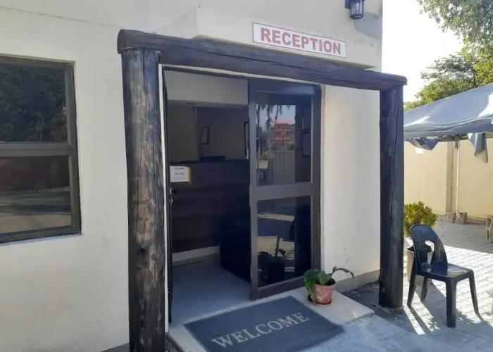 Etang Guest House