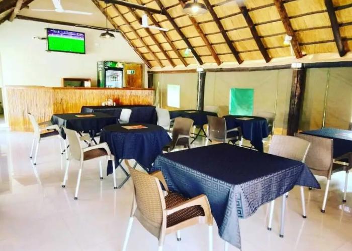 Etang Guest House
