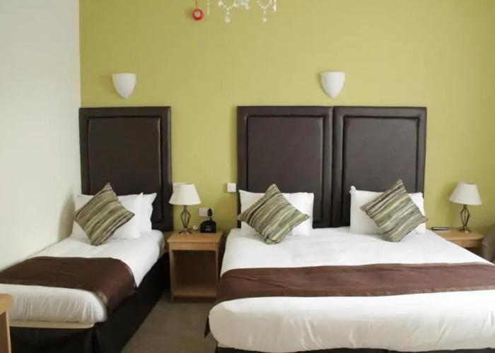 Heath Cottage Hotel