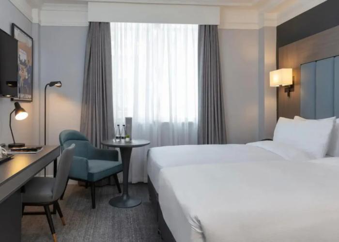 The Queens Hotel
