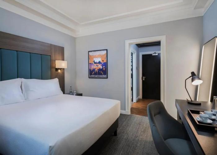The Queens Hotel