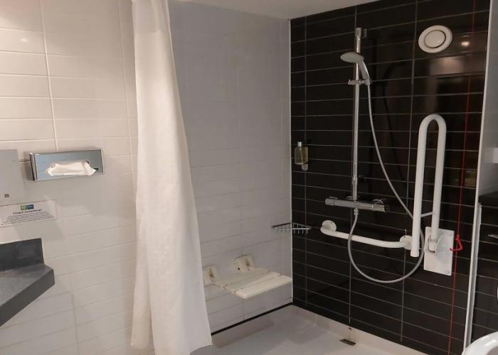 Holiday Inn Express Leeds East by IHG