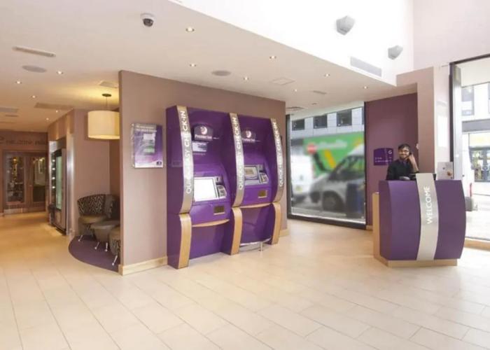 Premier Inn Leeds City Centre (Wellington Street)