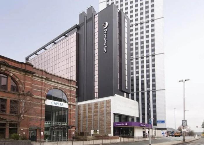 Premier Inn Leeds City Centre (Wellington Street)