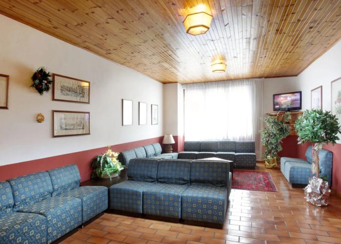 Hotel Alaska