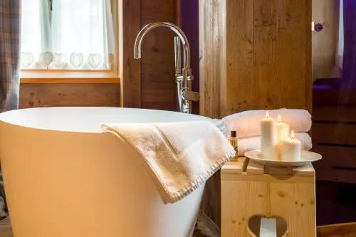 John Luxury Suites