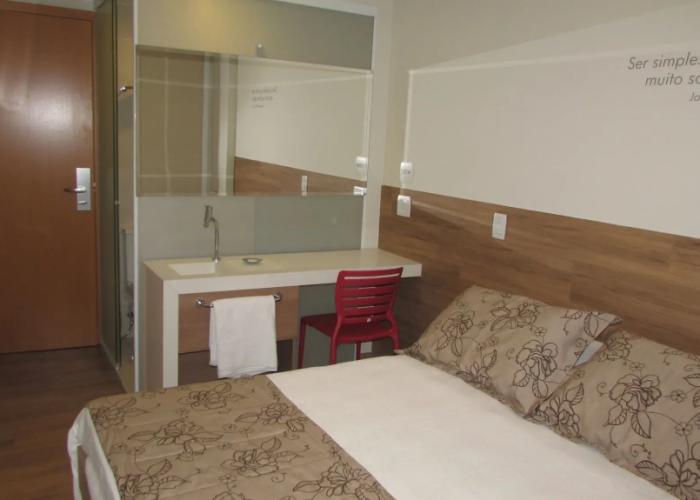 i5 Play Hotel