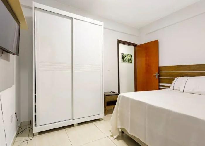 Ap 2 Qts com suíte  Garagem e Elevador