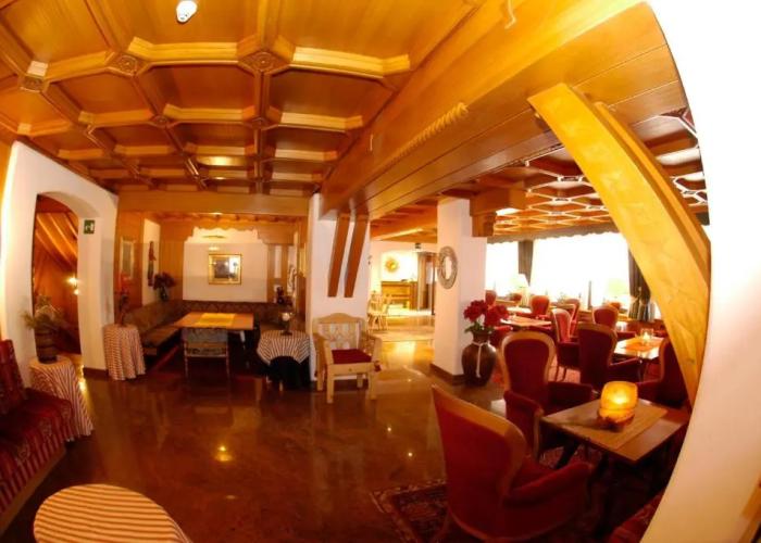 Hotel Meida