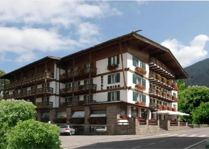 Hotel Meida