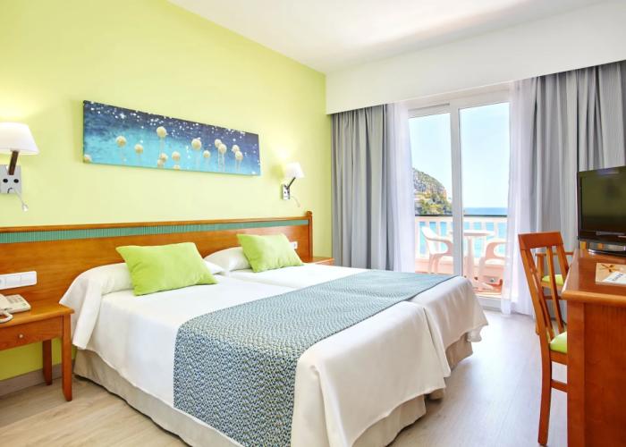 Universal Hotel Laguna