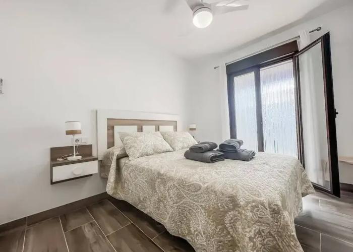 Modern Two Bedroom Apartment With Pool