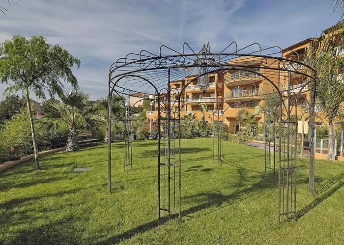 Appart Hotel Lou Castelet