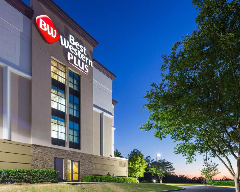 Best Western Plus Birmingham Inn & Suites