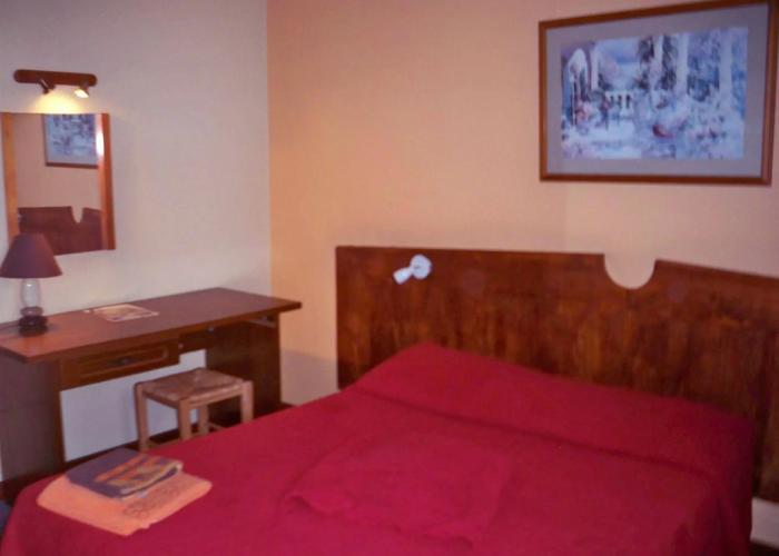 Ad Cyber Hotel